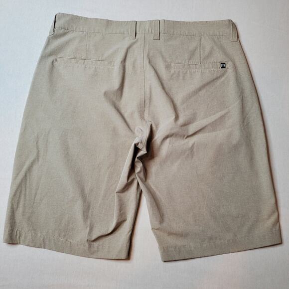 Travis Mathew Men's Size 34 Beck Golf Shorts Biege 1MM208 - Picture 5 of 7